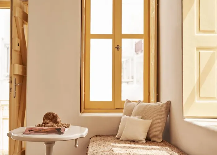 Town Mansion By Monocle *