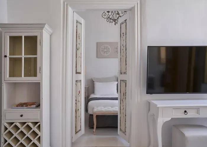 Town Mansion By Monocle *